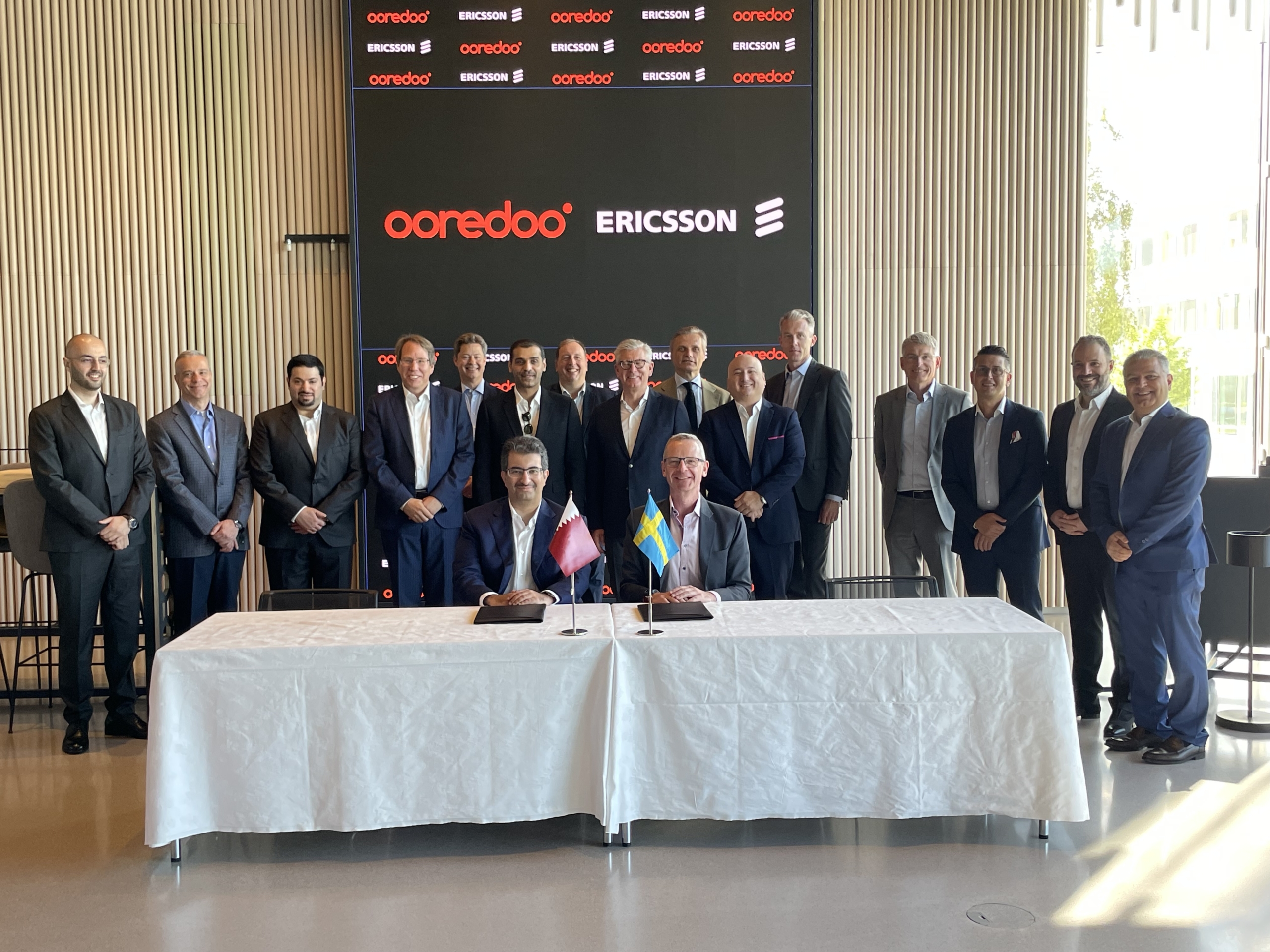 Ericsson and Ooredoo extend partnership to advance 5G connectivity in Qatar